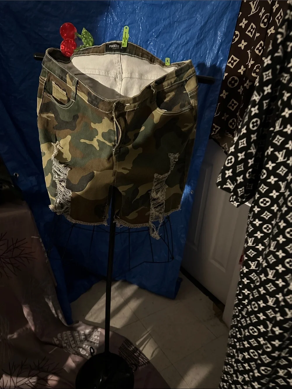 Camo Distressed Men’s Shorts - Green Camouflage